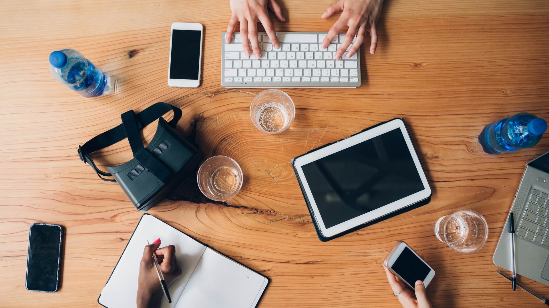 Comprehensive Guide to Coworking Spaces: Benefits, FAQs, and More - Work-Buddy coworking insights
